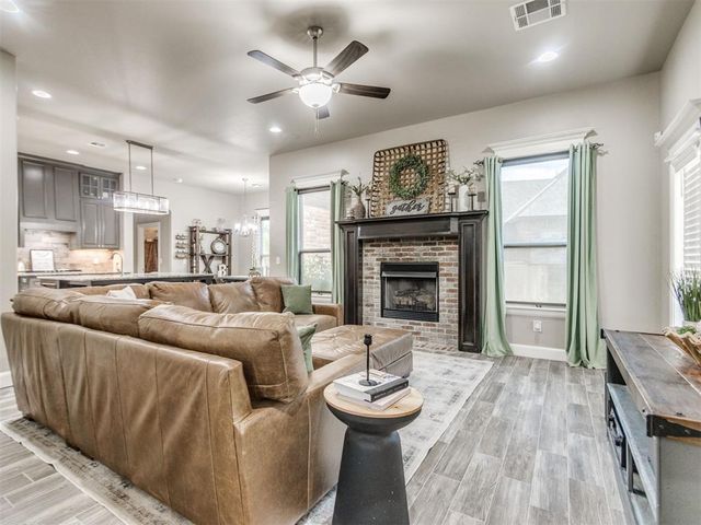 304 Clementine Road, Yukon, OK 73099