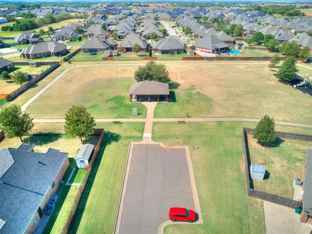 304 Clementine Road, Yukon, OK 73099