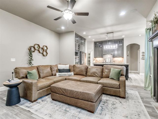 304 Clementine Road, Yukon, OK 73099