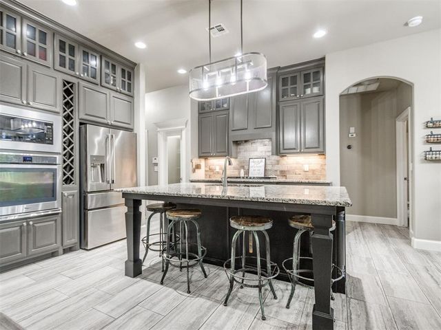 304 Clementine Road, Yukon, OK 73099