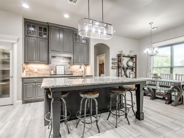 304 Clementine Road, Yukon, OK 73099