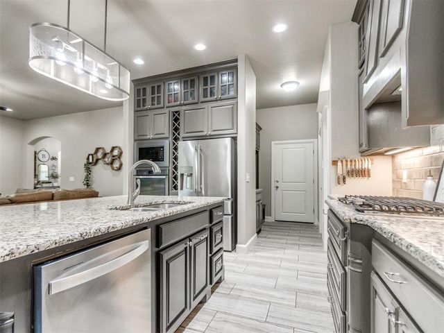 304 Clementine Road, Yukon, OK 73099