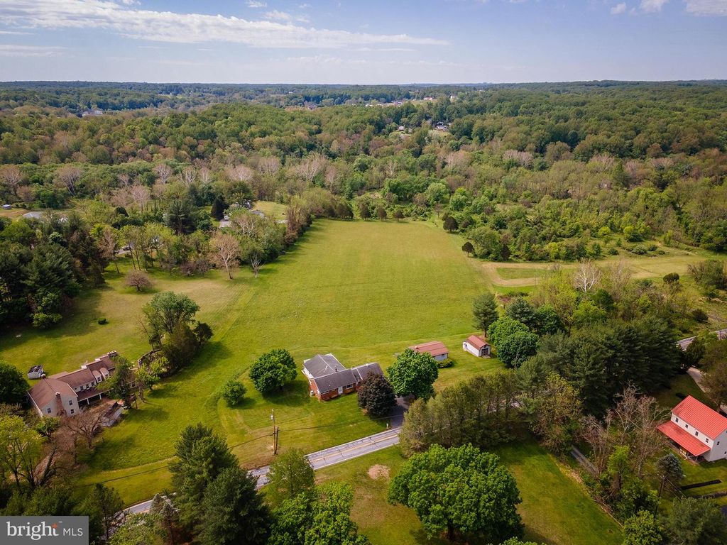 1112 GOLD MINE RD, Brookeville, MD 20833