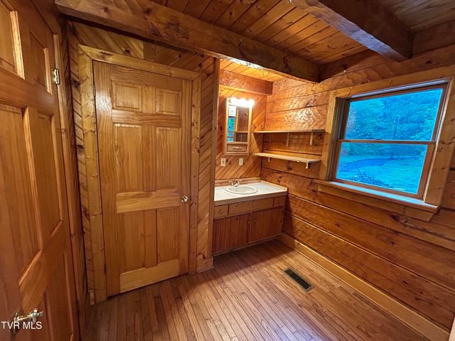 4406 Lawson Hollow Road, Coeburn, VA 24230