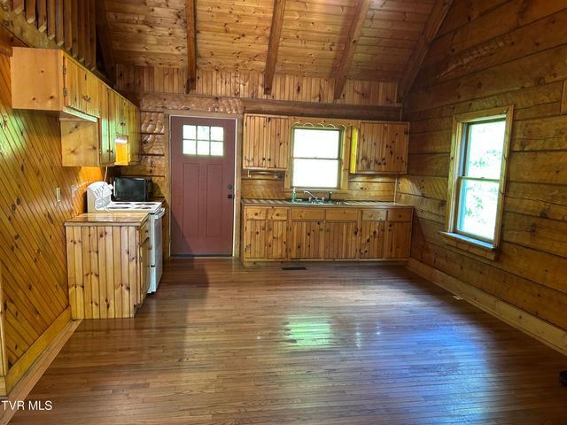4406 Lawson Hollow Road, Coeburn, VA 24230