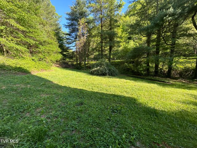 4406 Lawson Hollow Road, Coeburn, VA 24230