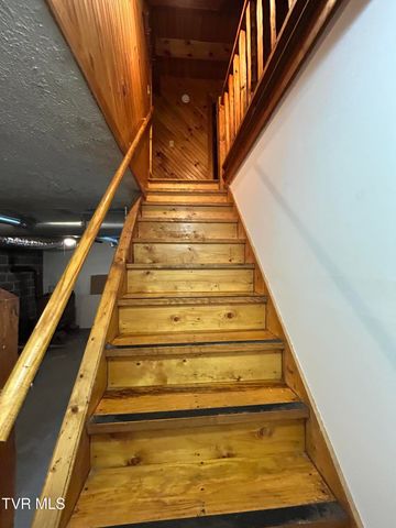4406 Lawson Hollow Road, Coeburn, VA 24230
