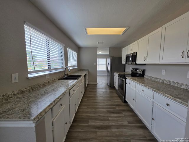 5026 Pine Lake, San Antonio, TX 78244