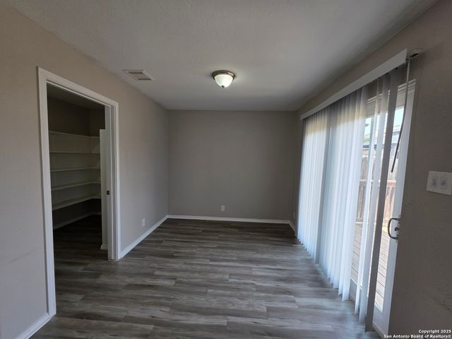 5026 Pine Lake, San Antonio, TX 78244