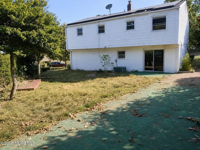 46 Avenue A, Freehold, NJ 07728