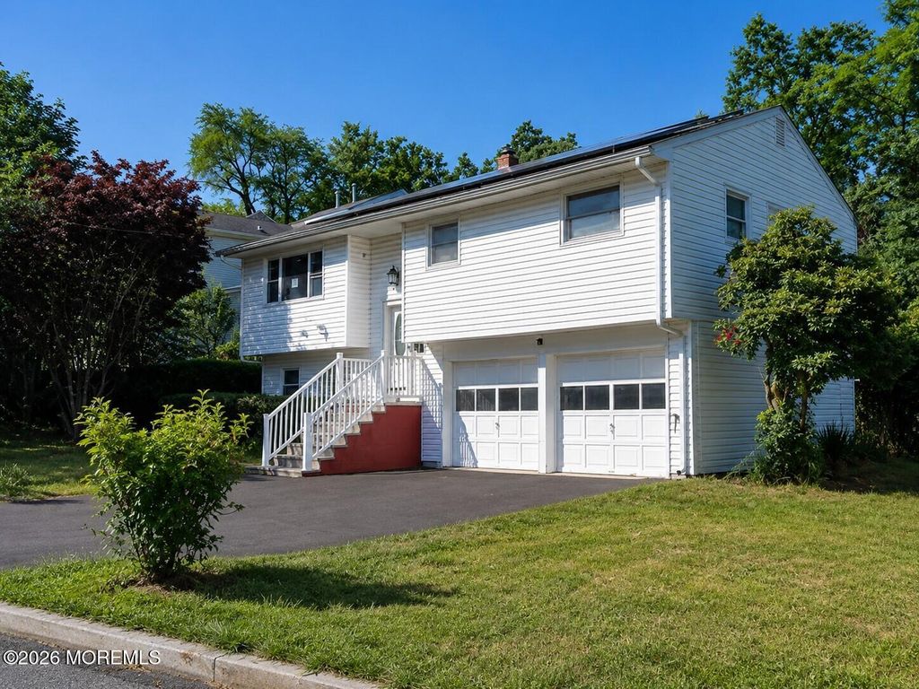 46 Avenue A, Freehold, NJ 07728