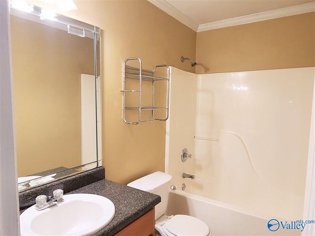 144 Oakcrest Road, Huntsville, AL 35811