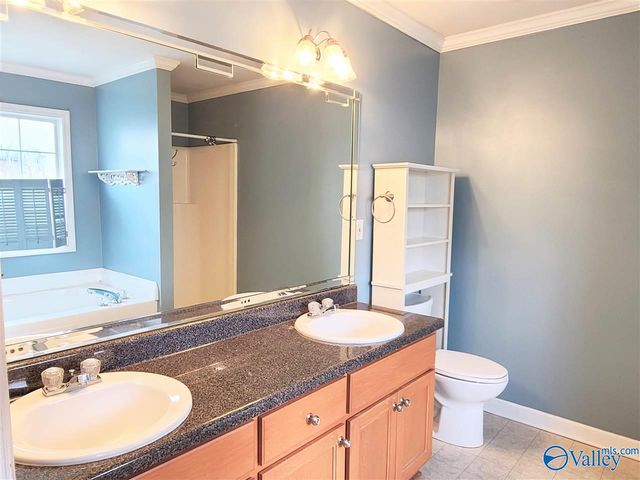 144 Oakcrest Road, Huntsville, AL 35811