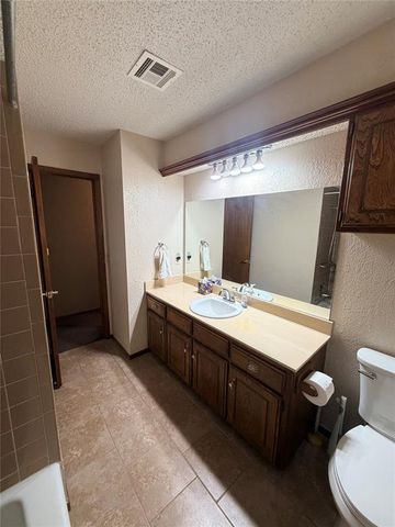 13120 Eastvalley Road, Oklahoma City, OK 73170