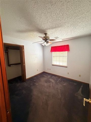13120 Eastvalley Road, Oklahoma City, OK 73170