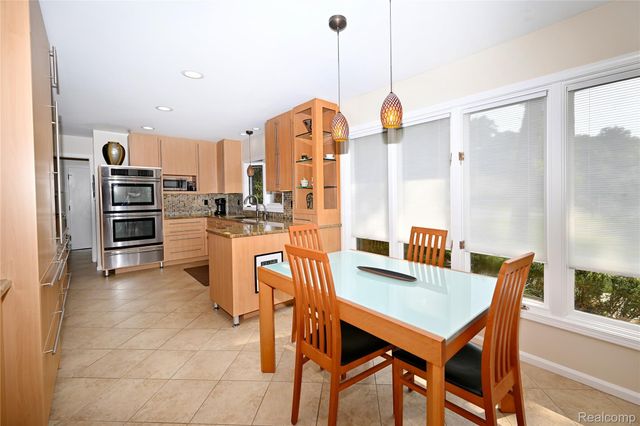 4780 Pickering Road, Bloomfield Hills, MI 48301