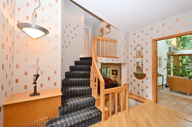 4780 Pickering Road, Bloomfield Hills, MI 48301