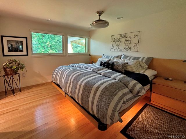 4780 Pickering Road, Bloomfield Hills, MI 48301