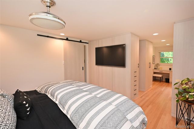 4780 Pickering Road, Bloomfield Hills, MI 48301