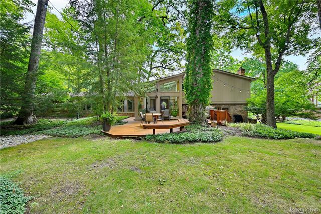 4780 Pickering Road, Bloomfield Hills, MI 48301