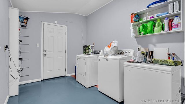 504 5th NW, Ardmore, OK 73401