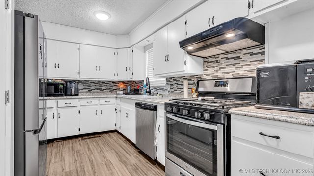 504 5th NW, Ardmore, OK 73401