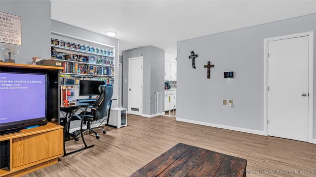 504 5th NW, Ardmore, OK 73401