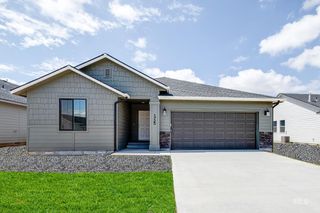 1725 SW Pegasus Peak Ave, Mountain Home, ID 83647