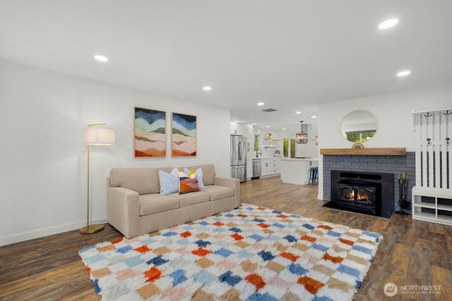 14230 143rd Avenue SE, Renton, WA 98059