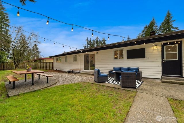 14230 143rd Avenue SE, Renton, WA 98059