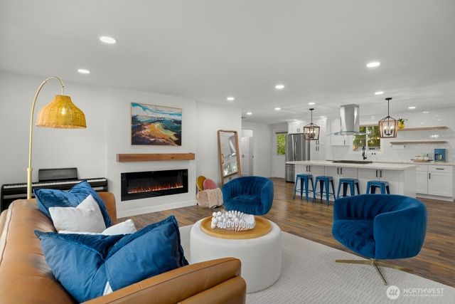 14230 143rd Avenue SE, Renton, WA 98059