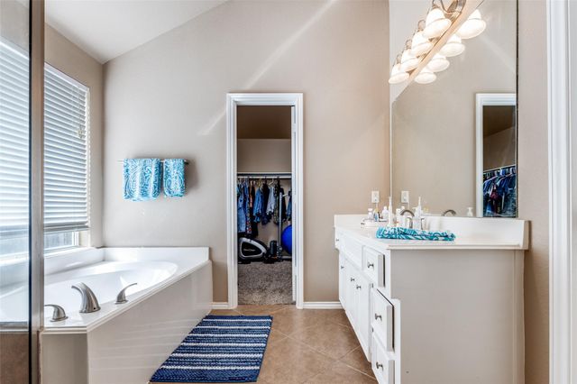 12914 Pecan Shores Drive, Houston, TX 77044