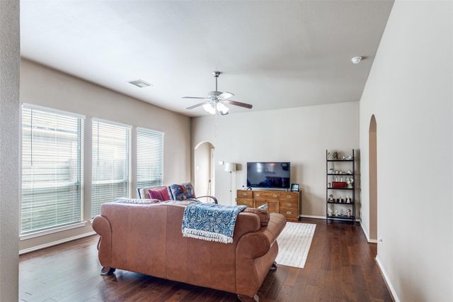 12914 Pecan Shores Drive, Houston, TX 77044