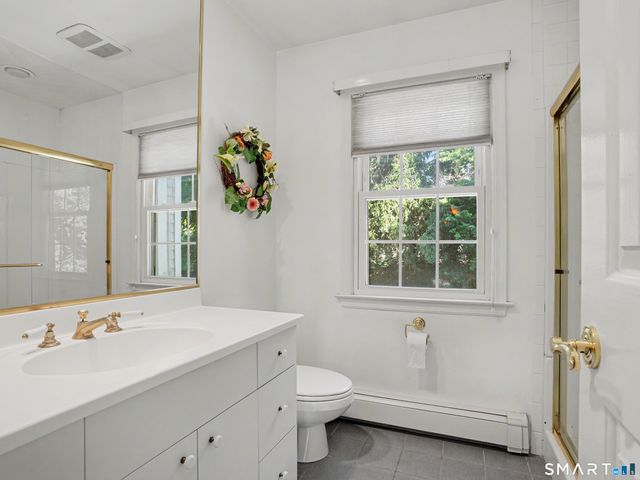 2435 Boston Post Road, Darien, CT 06820