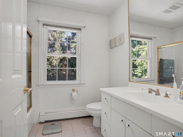 2435 Boston Post Road, Darien, CT 06820