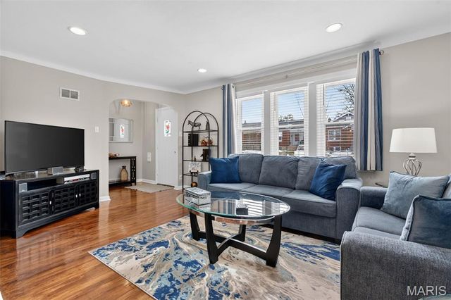 4153 Loughborough Avenue, St Louis, MO 63116