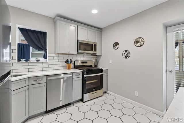 4153 Loughborough Avenue, St Louis, MO 63116