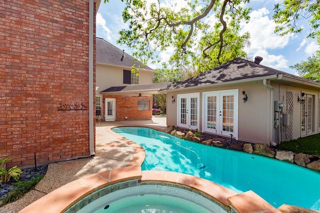4106 Trent Street, Sugar Land, TX 77479