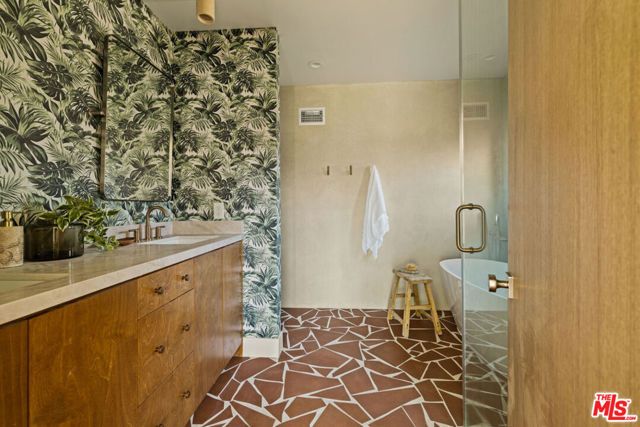 8140 Calabar Avenue, Playa Del Rey (los Angeles), CA 90293