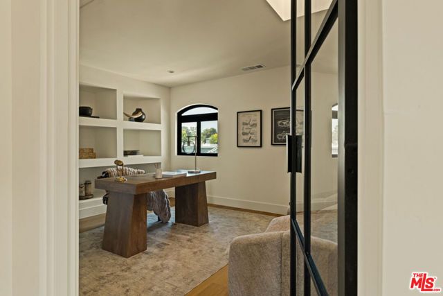 8140 Calabar Avenue, Playa Del Rey (los Angeles), CA 90293