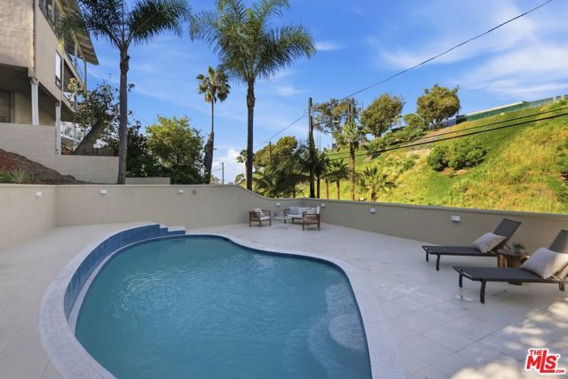 8140 Calabar Avenue, Playa Del Rey (los Angeles), CA 90293