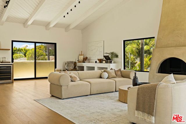 8140 Calabar Avenue, Playa Del Rey (los Angeles), CA 90293