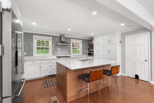 13 Conrad Cir, Wenham, MA 01984
