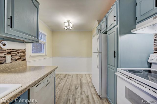 706 N Vermont Avenue, Royal Oak, MI 48067