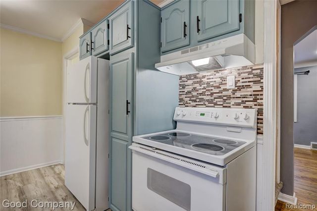 706 N Vermont Avenue, Royal Oak, MI 48067