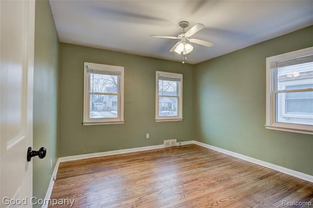 706 N Vermont Avenue, Royal Oak, MI 48067