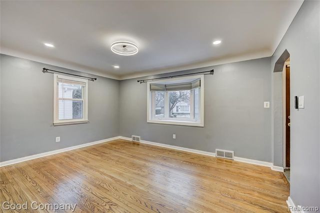 706 N Vermont Avenue, Royal Oak, MI 48067