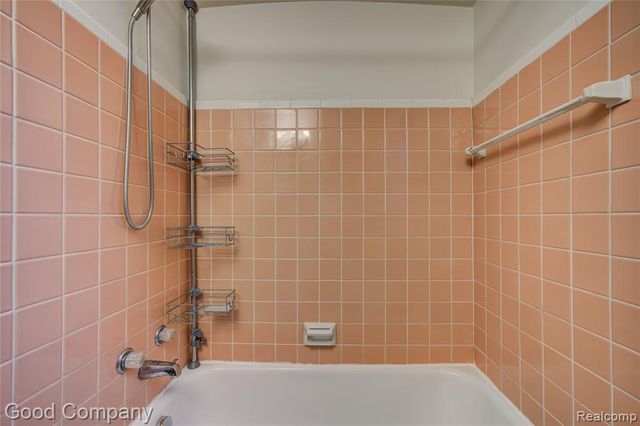 706 N Vermont Avenue, Royal Oak, MI 48067