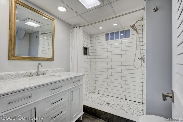 706 N Vermont Avenue, Royal Oak, MI 48067