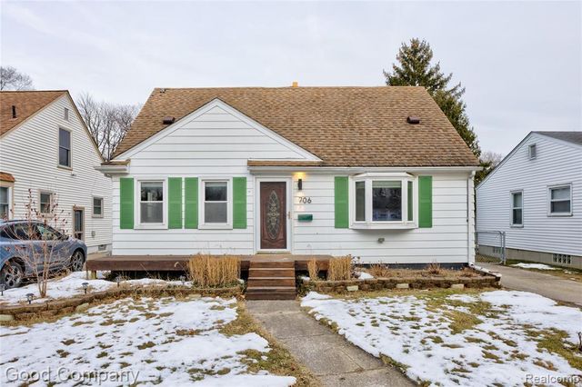 706 N Vermont Avenue, Royal Oak, MI 48067